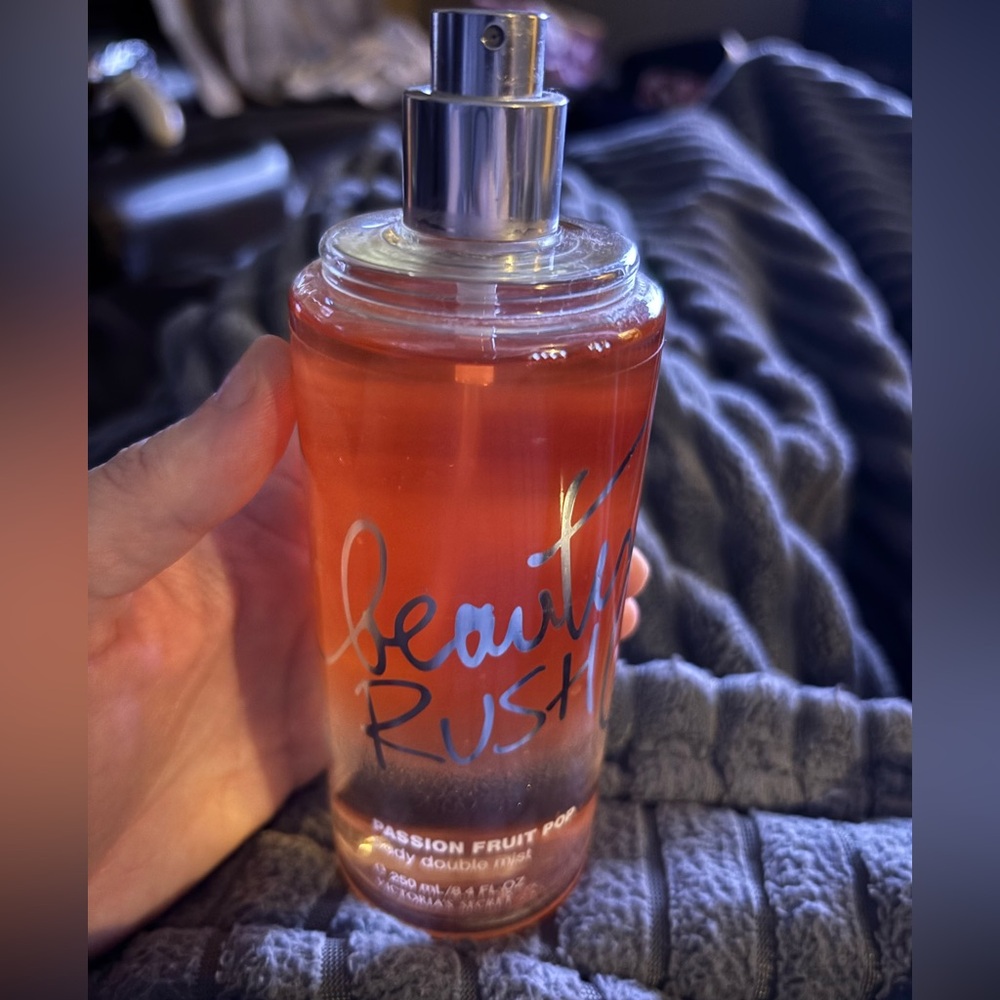 New RARE Victoria's Secret Passion Fruit Pop Body Mist! Large in size! 🌹